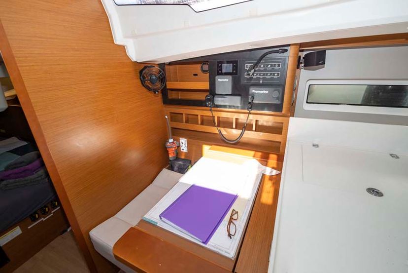Jeanneau 40 UwElli
