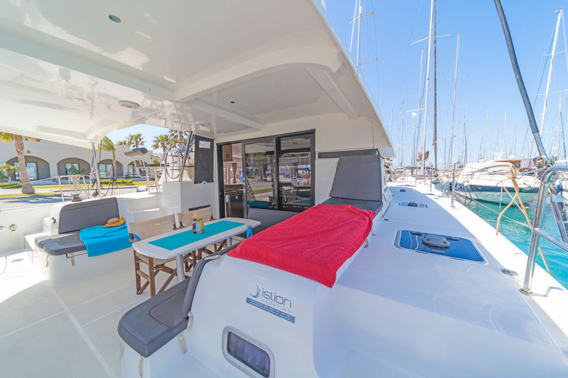 Lagoon 42 Melissanthi
