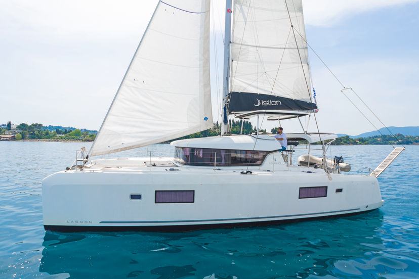 Lagoon 42 Four Seasons