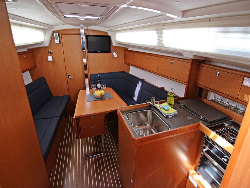Bavaria Yachtbau 34 Lucy