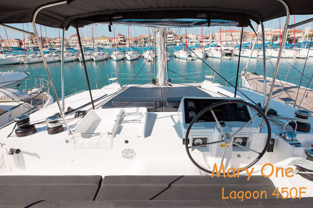 Lagoon 45 Mary One