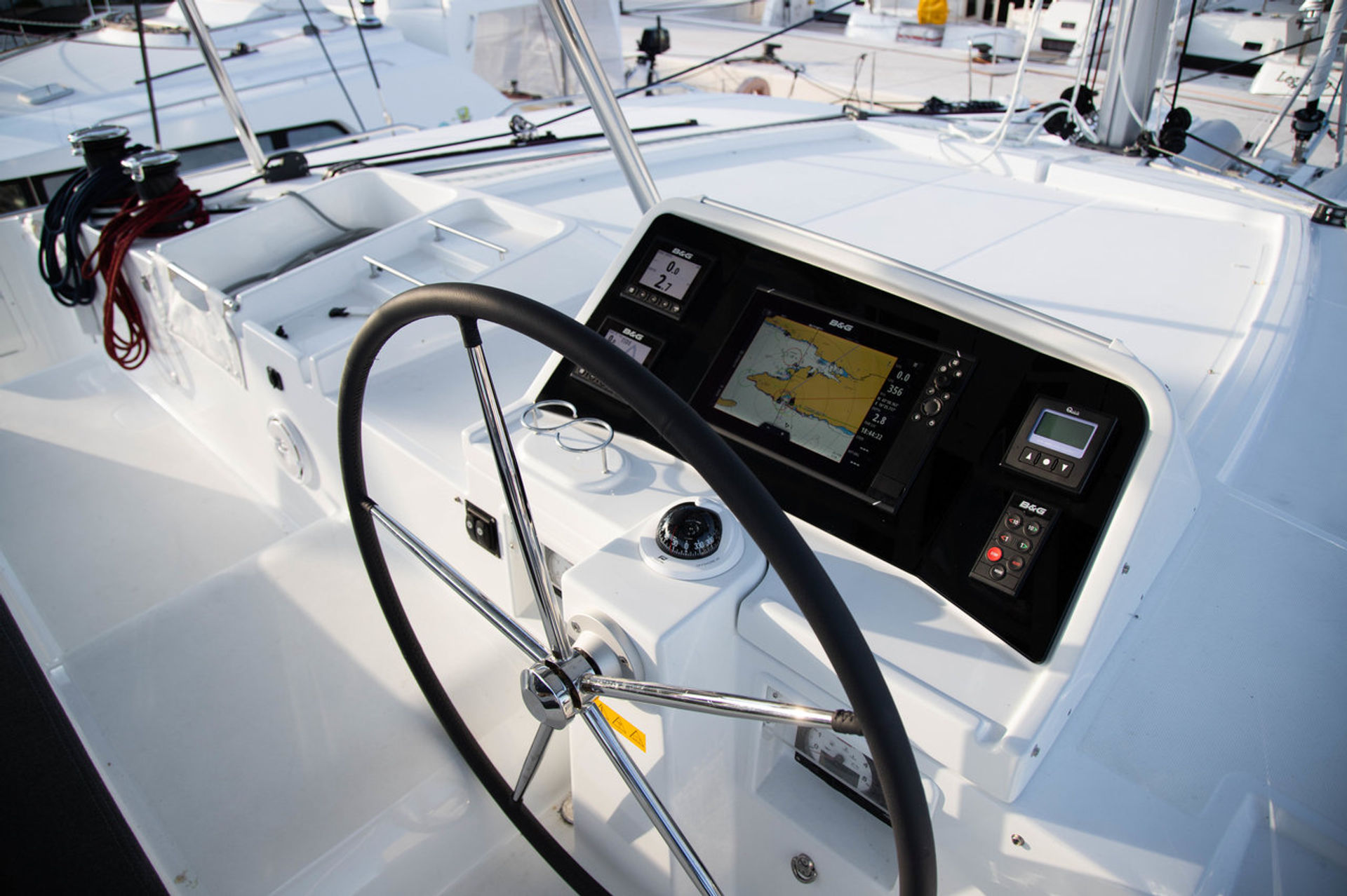 nausys-8120639-100554-n2.jpg