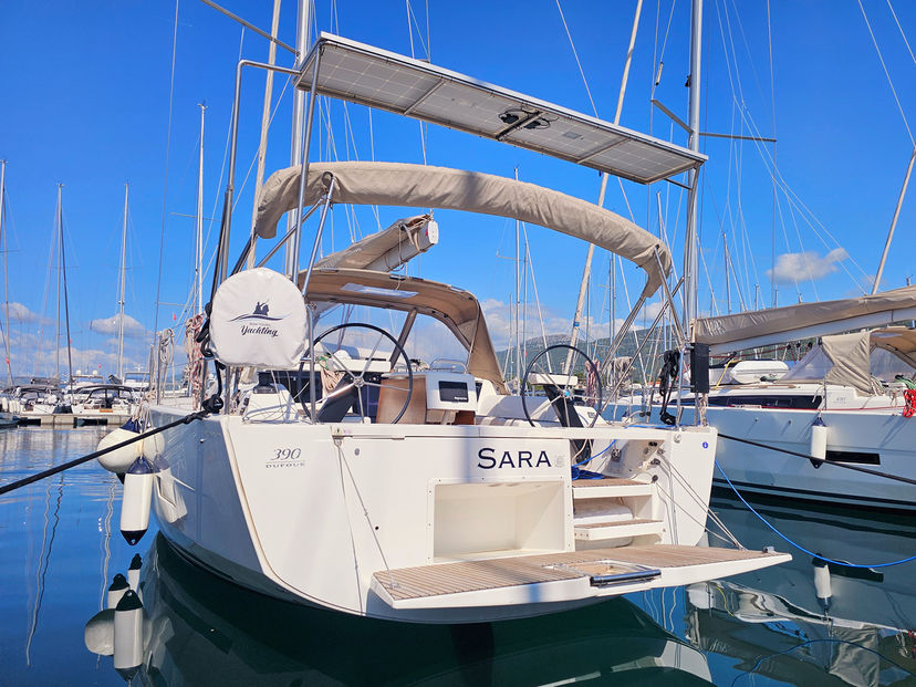 Dufour Yachts 39 Sara