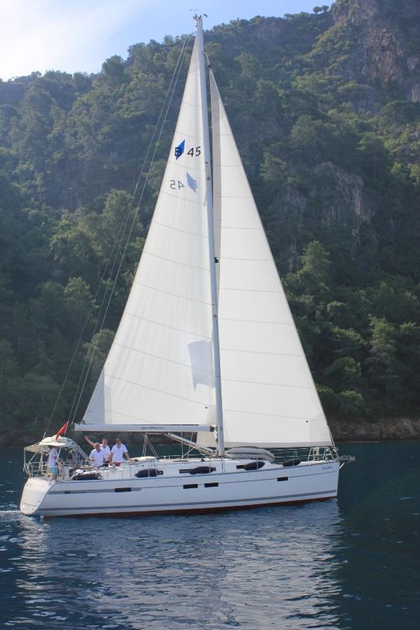Bavaria Yachtbau 45 Sail Bravo