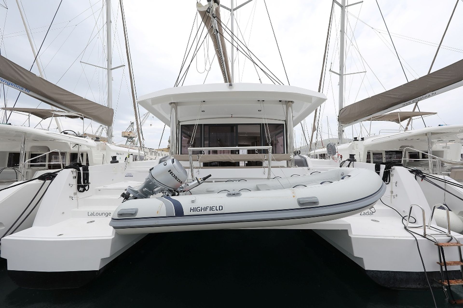 nausys-8509638-126227-main.JPG