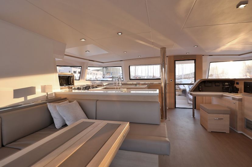 Catana 5.4 Lalounge