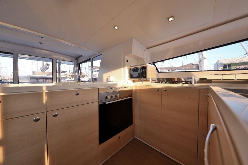 Catana 5.4 Lalounge