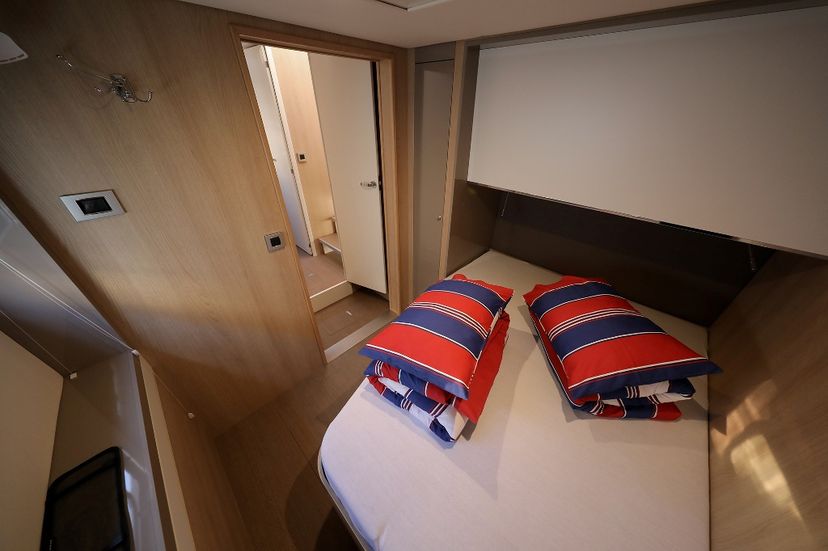 Catana 5.4 Lalounge