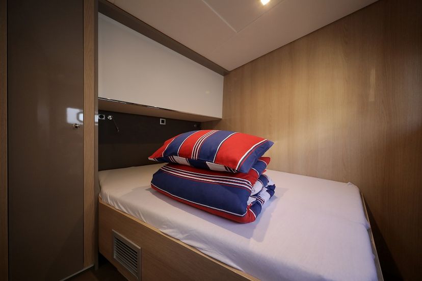 Catana 5.4 Lalounge