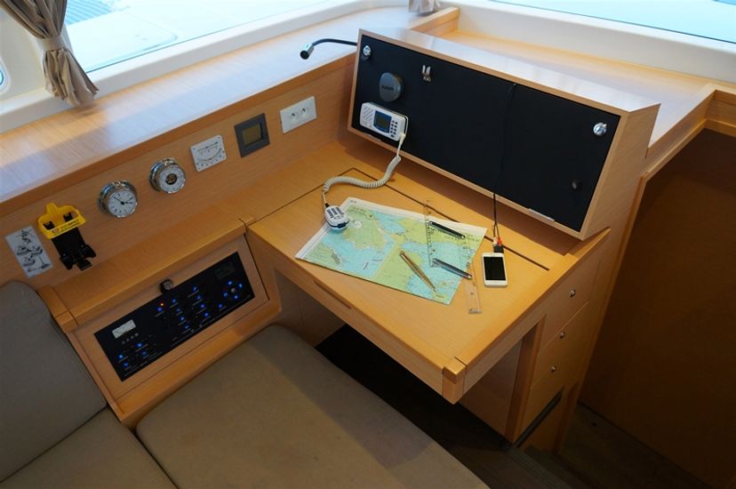 Lagoon 40 Myrto