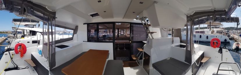 Fountaine Pajot 42 Wild Baleine