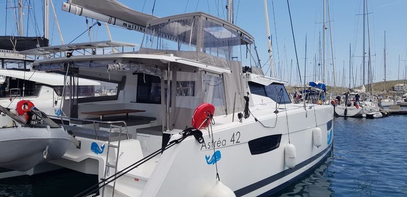 Fountaine Pajot 42 Wild Baleine