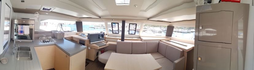 Fountaine Pajot 42 Wild Baleine