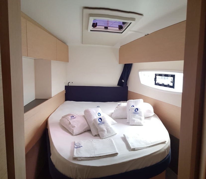 Fountaine Pajot 42 Wild Baleine