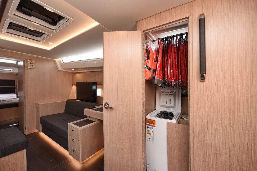 Bavaria Yachtbau 50 Ya