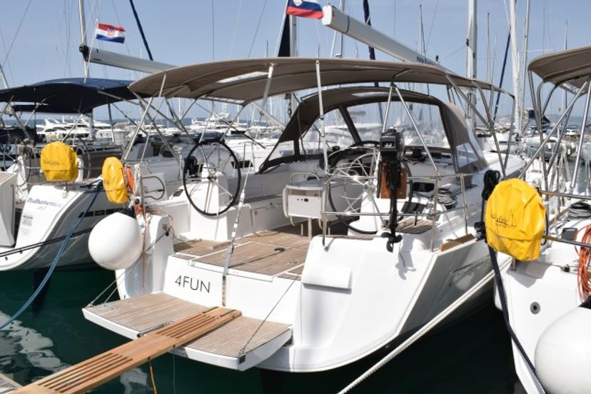 Jeanneau 51 4Fun