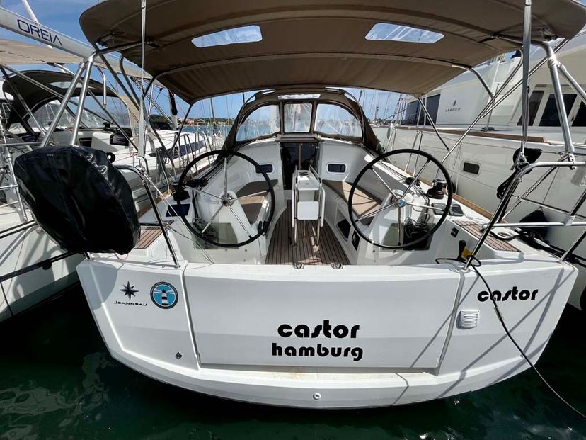 Jeanneau 49 Castor