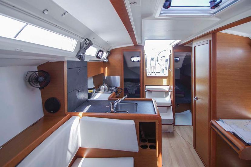 Jeanneau 49 Castor