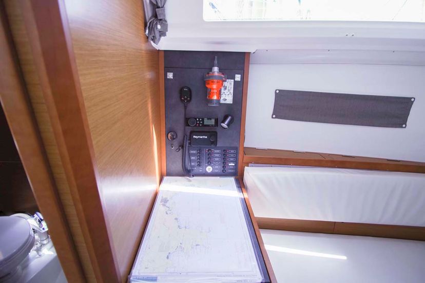 Jeanneau 49 Castor