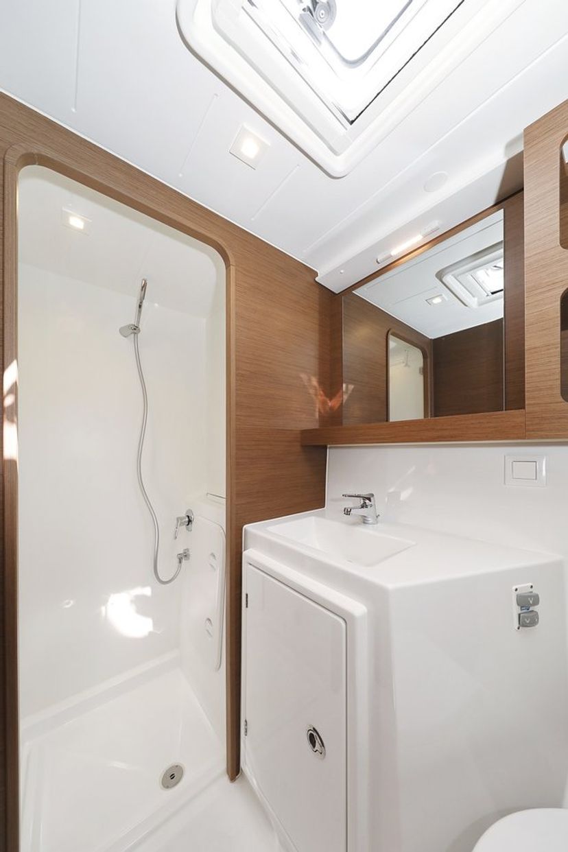 Lagoon 42 Royal Salute