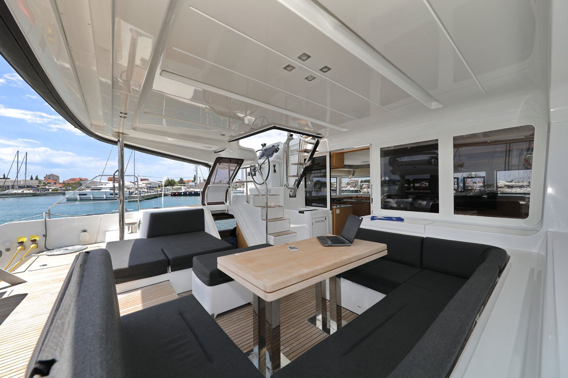 nausys-9550177-522222-n.jpg