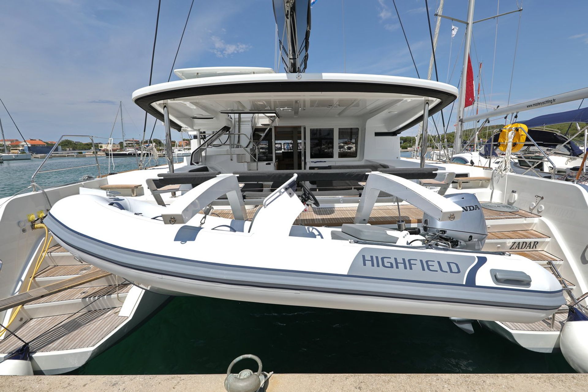 nausys-9550177-522222-n1.jpg