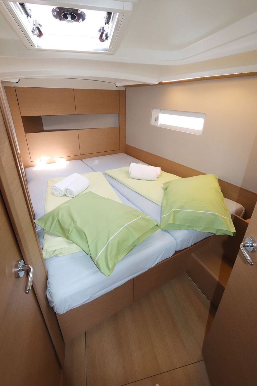 Jeanneau 410 Aris