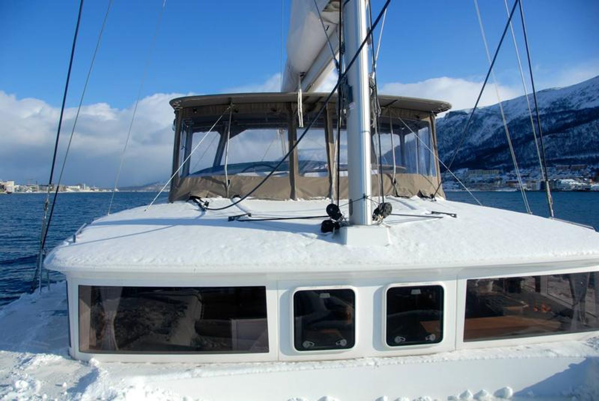 nausys-977191-977183-n1.jpg