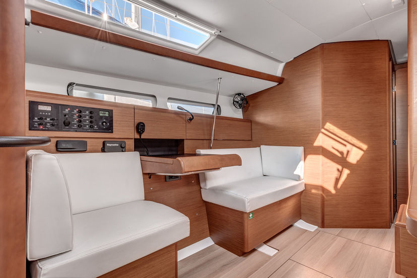 Jeanneau 49 Fos