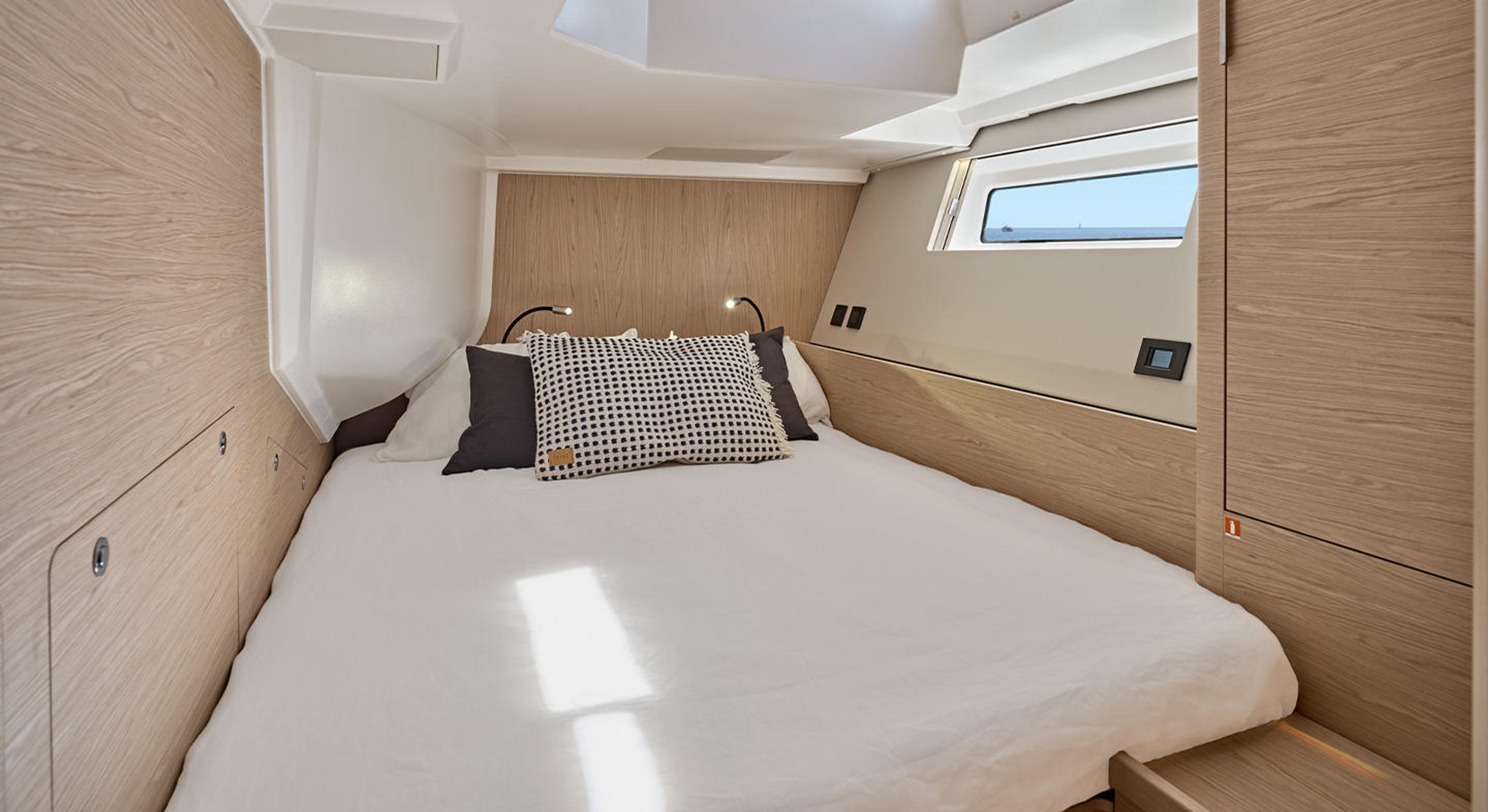 Double Cabin