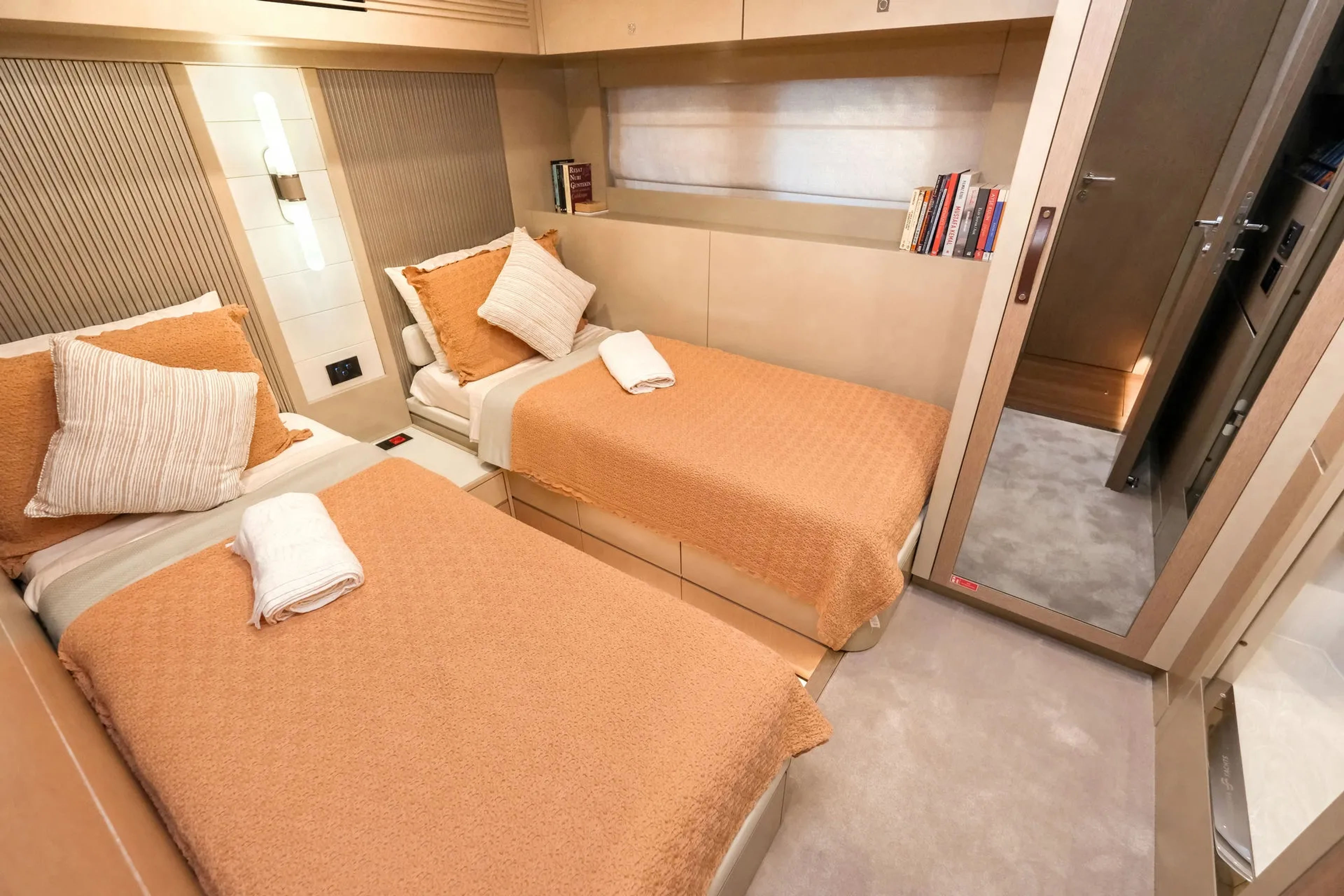 Twin Cabin