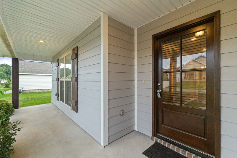 Cosmos 02 front porch — 32 Cosmos, Hattiesburg MS