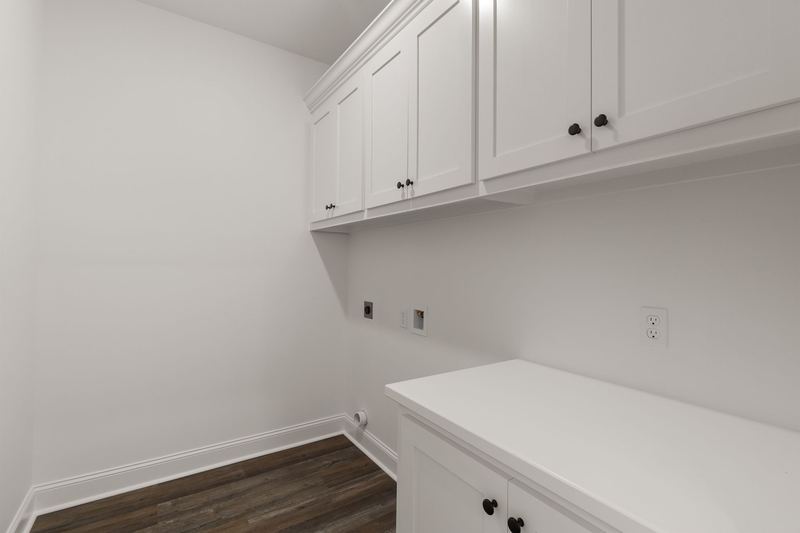Ms 44 15 laundry room — 896 HWY 44, Sumrall MS