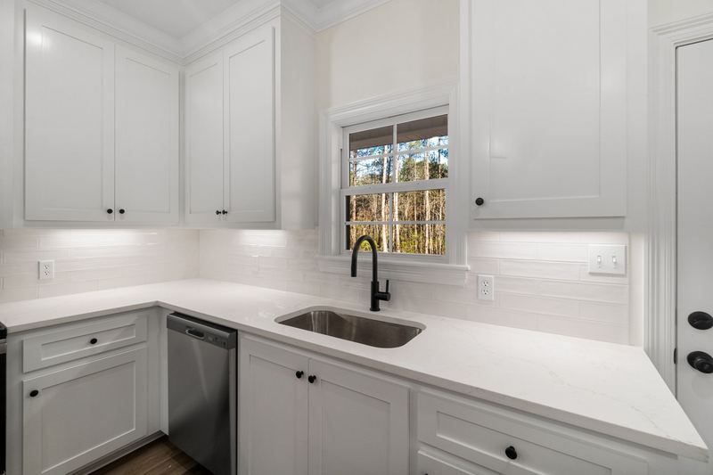 Ms 44 14 kitchen sink — 900 HWY 44, Sumrall MS