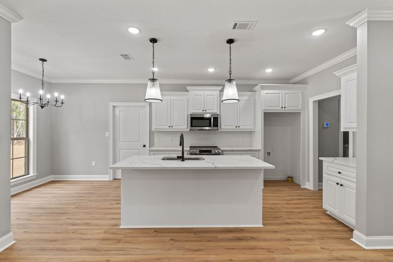 Ms 44 05 kitchen — 904 HWY 44, Sumrall MS