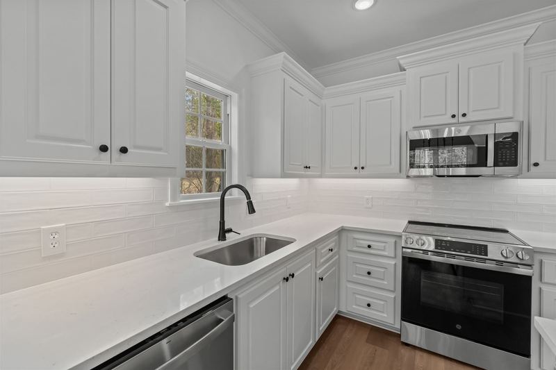 Ms 44 08 kitchen sink — 908 HWY 44, Sumrall MS