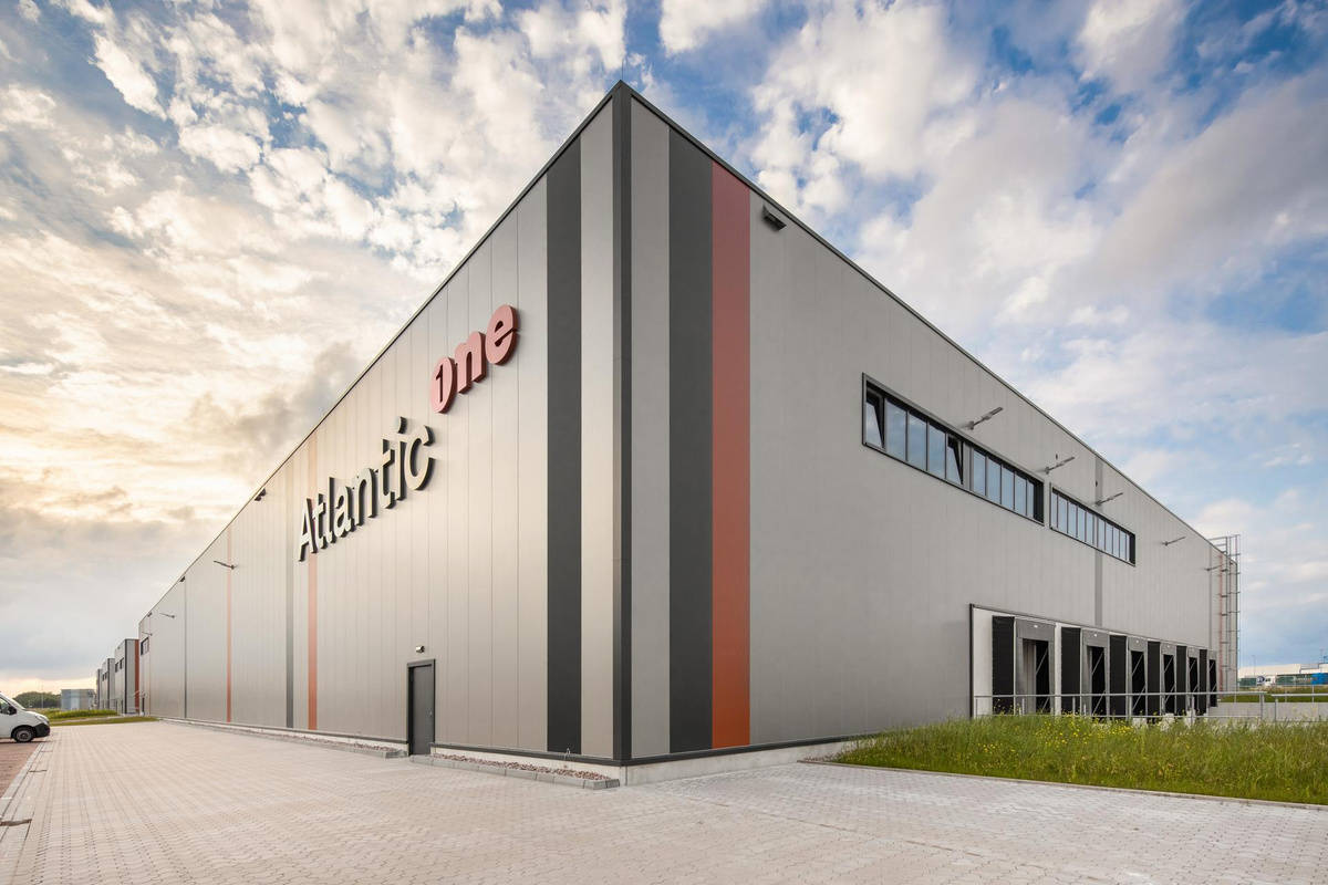 Exterior view of the industrial building reference Atlantic One in Wilhelmshaven