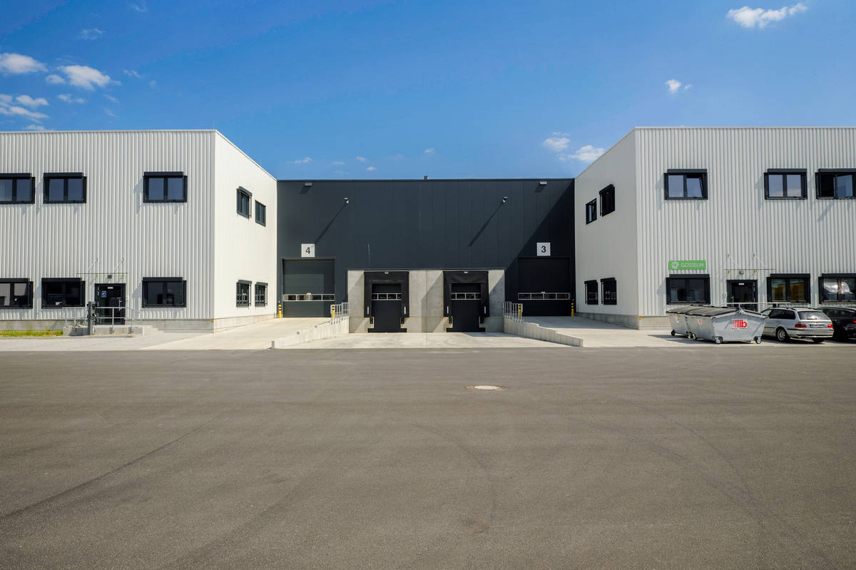 Exterior view of the industrial building reference WVV Blankenfelde