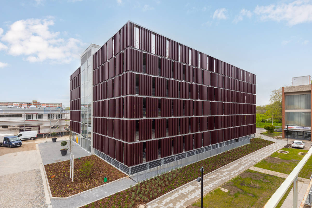 Exterior view of the car park reference Paul Linnemann in Bremen