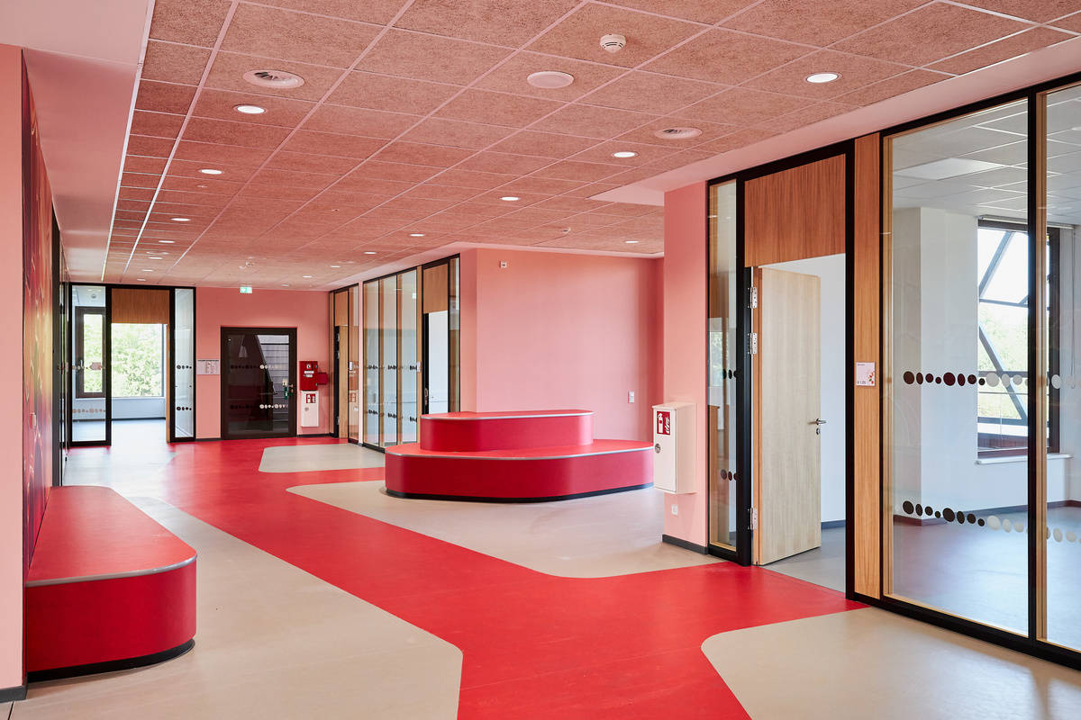 Interior view of the school building reference Elementary School “Am Pfingsterfeld“