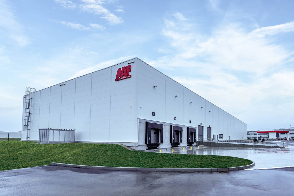 Exterior view of the industrial building reference AAF International