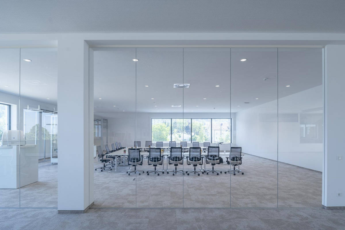 Interior view of the office building reference Heron with a focus on a meeting room
