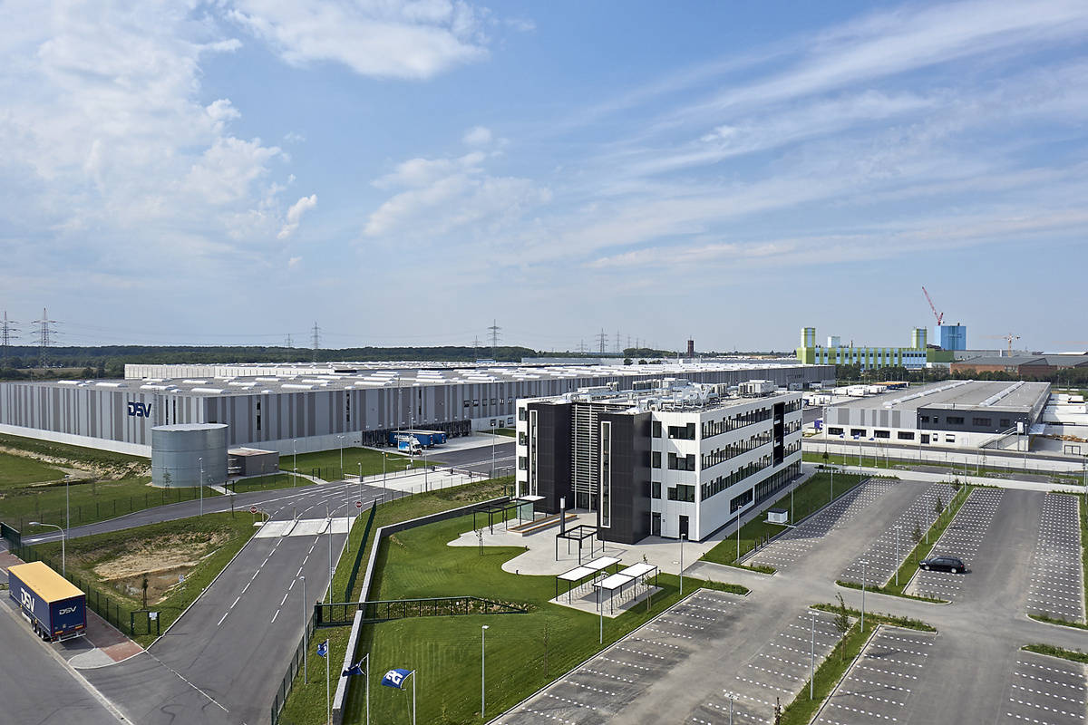 Außenansicht der Facility Services Referenz DSV Logistik in Krefeld