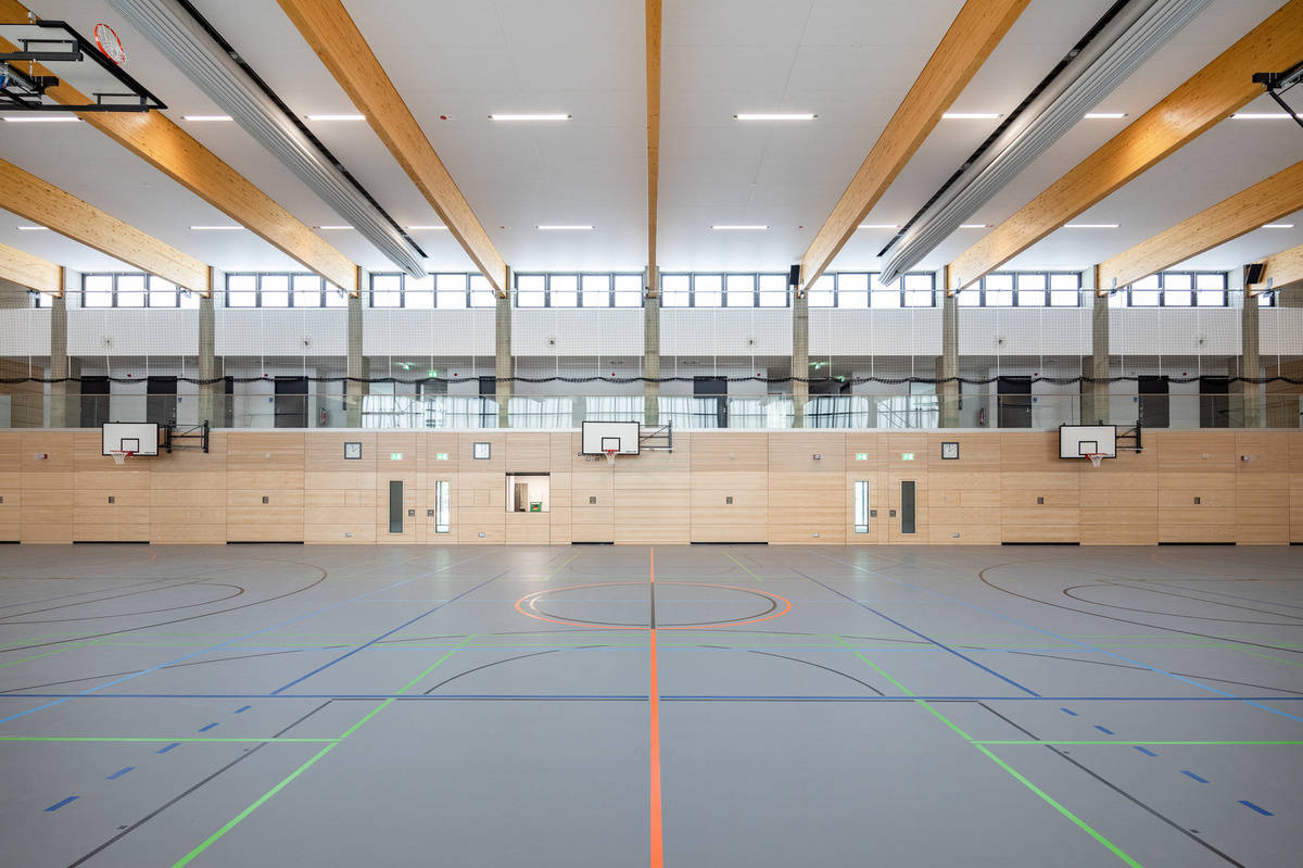 Innenansicht der Sporthallenreferenz Grüner Campus