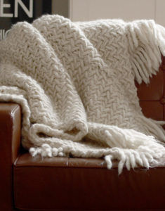 Learn how to knit our Koselig Blanket