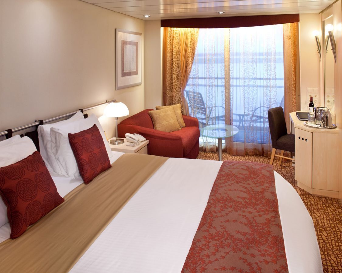 Cabina cu balcon cu vedere la ocean categoria 2B pe Celebrity Constellation