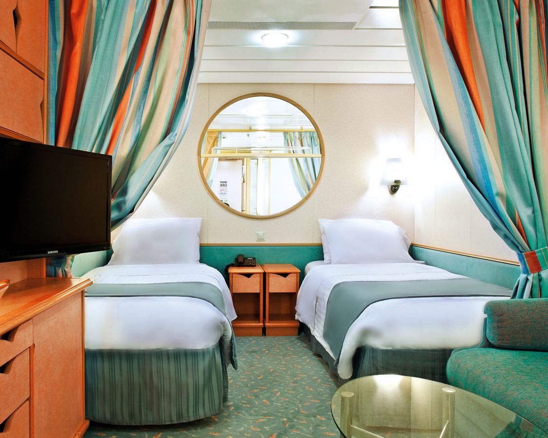 Cabina interioara categoria 4V pe Explorer of the Seas