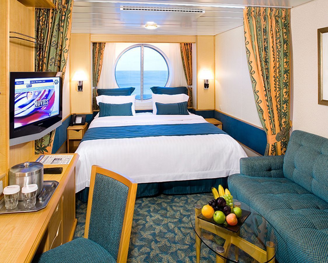 Cabina cu vedere la ocean pe Explorer of the Seas