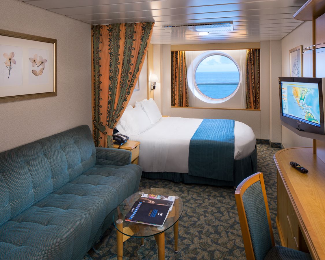 Cabina cu vedere la ocean pe Freedom of the Seas