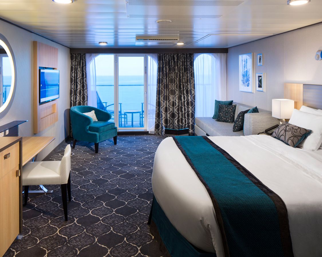 Cabina Junior Suite categoria J3 pe Harmony of the Seas
